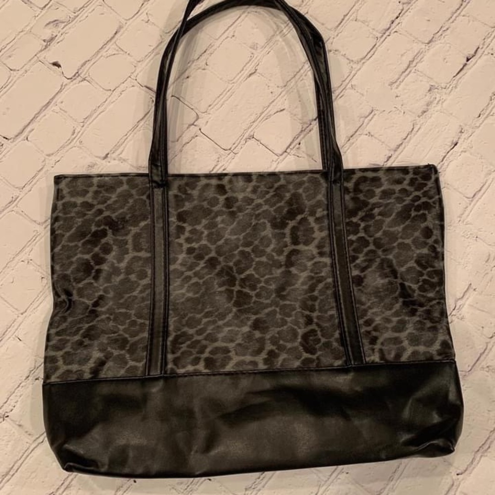 Handbag - Picture 2 of 2